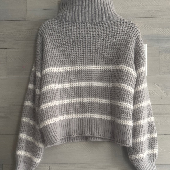 SO Gray and White Striped Cowl Neck Sweater - Picture 7 of 8